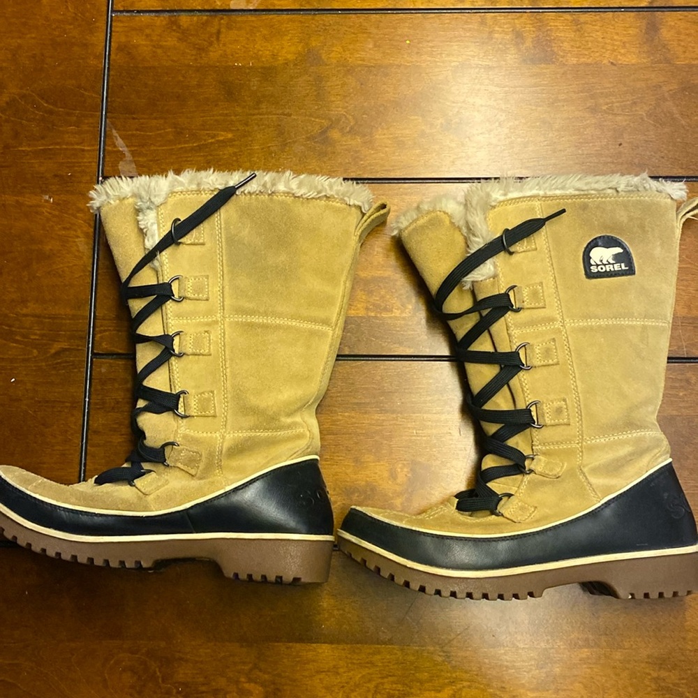 Sorel trivoli II boots